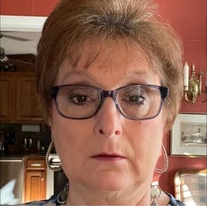 Meet your Posher, Keri